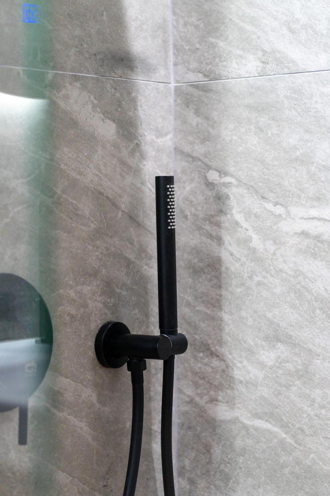 The Nook City Centre En Suite ベラト エクステリア 写真