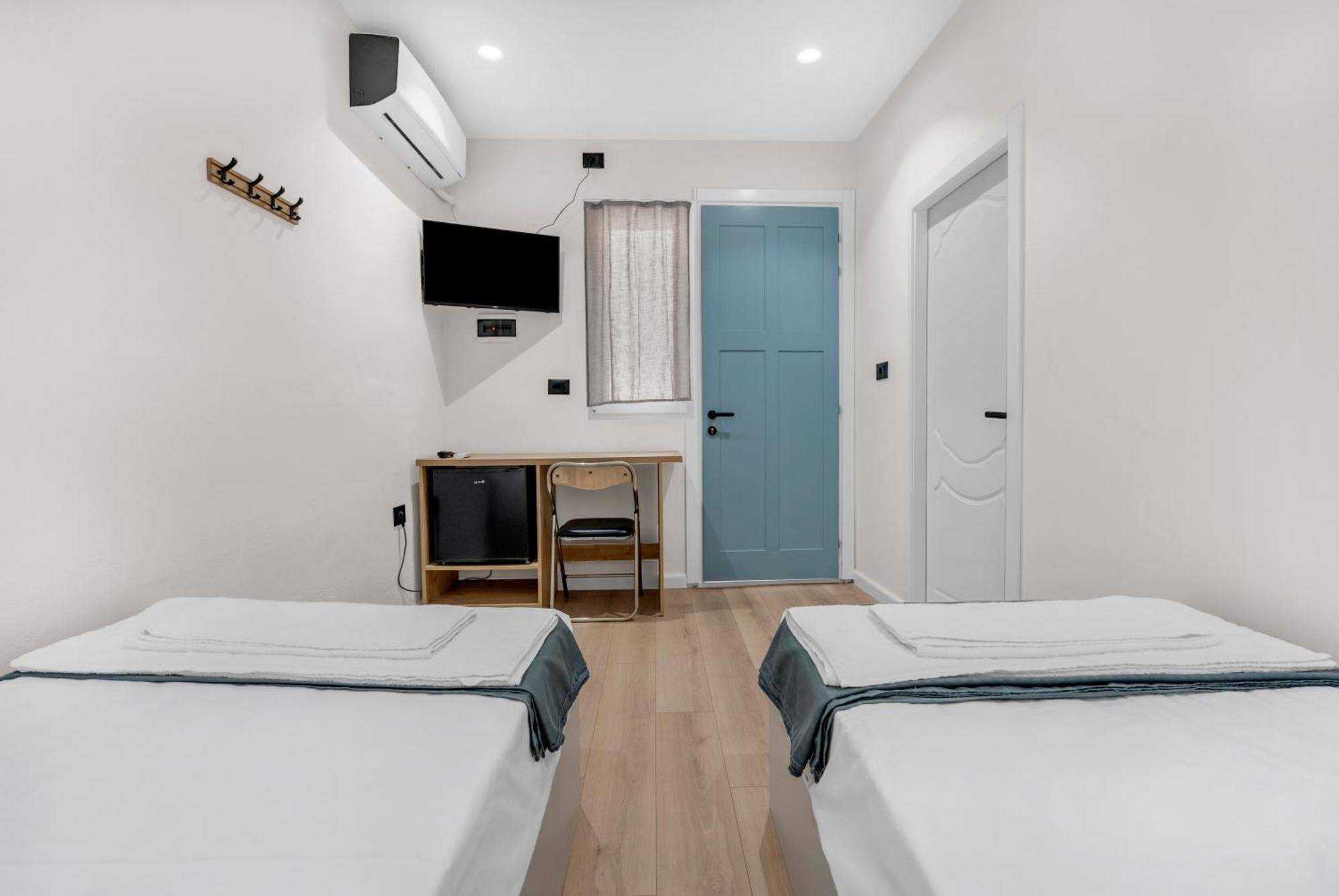 The Nook City Centre En Suite ベラト エクステリア 写真