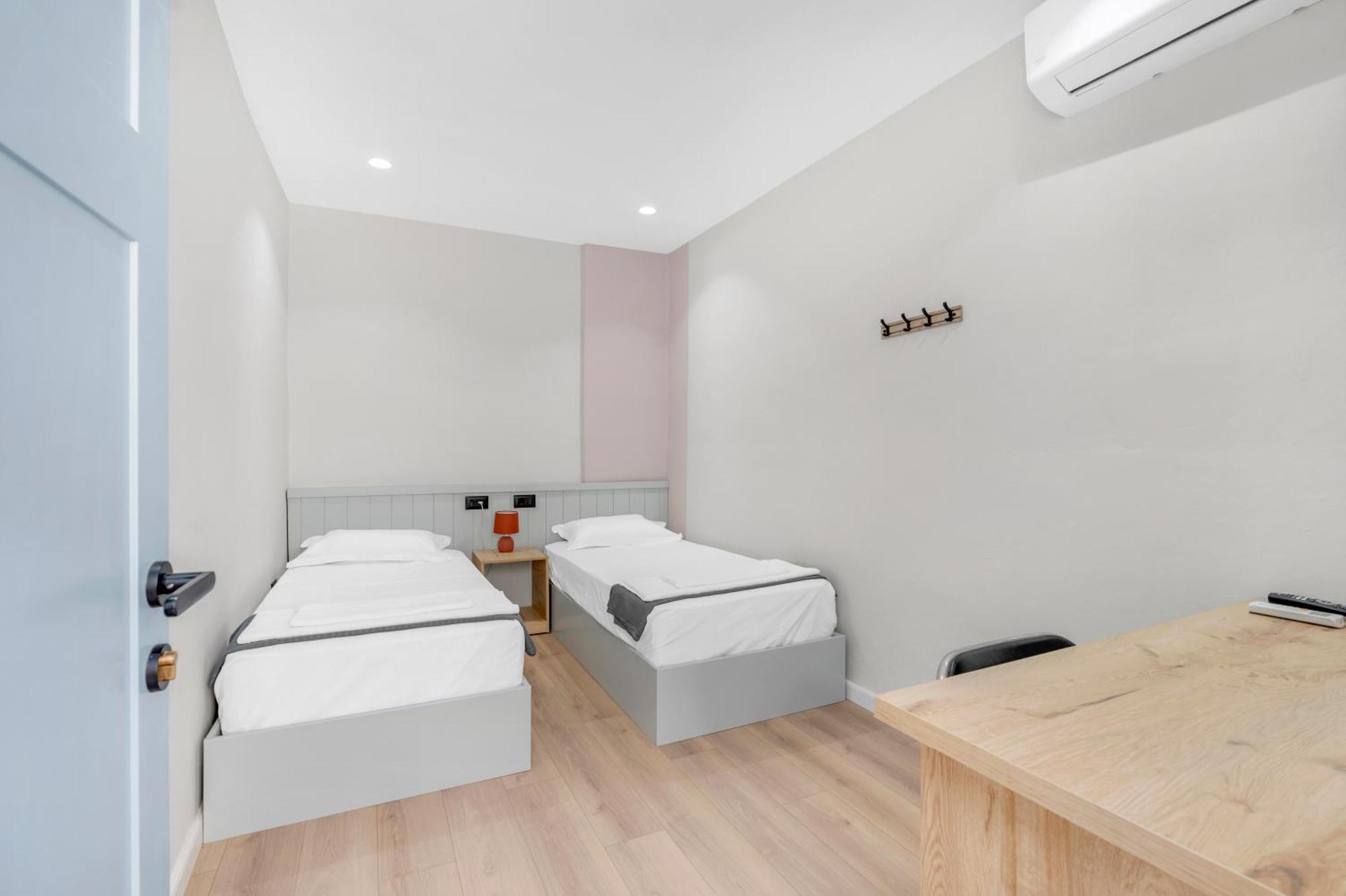 The Nook City Centre En Suite ベラト エクステリア 写真